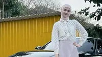 Selebgram Vivi Amnan Sukses Berbisnis di Dunia Mode dengan Identitas Renda, Ogah FOMO Tren Fashion