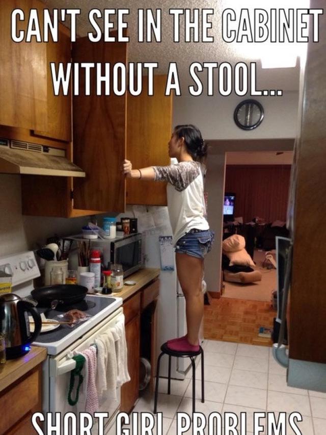 8 Foto Ini Tunjukkan Derita Jadi Orang Bertubuh Pendek