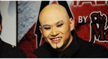 Februari 2014 Deddy Corbuzier Kembali Menjadi Host Hitam Putih Lifestyle Fimela Com