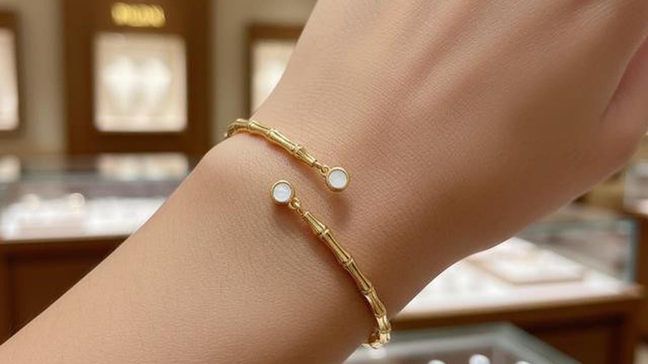 10 Model Gelang Emas Bambu Kombinasi Batu Alam, Perpaduan Etnik Modern Elegan