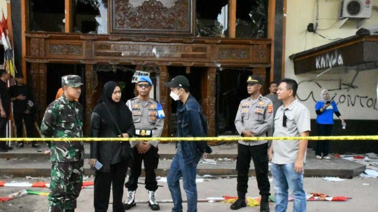 Pasca Kerusuhan DPRD, Polresta Cirebon Pastikan Situasi Kondusif: Tahukah Anda, Butuh Puluhan Personel untuk Pengamanan?
