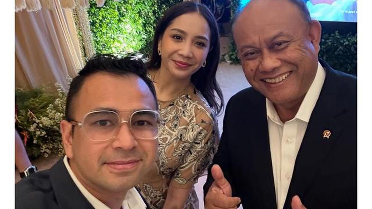 6 Potret Outfit Kondangan Nagita Slavina di Oktober 2025, Gaun hingga Set Brokat