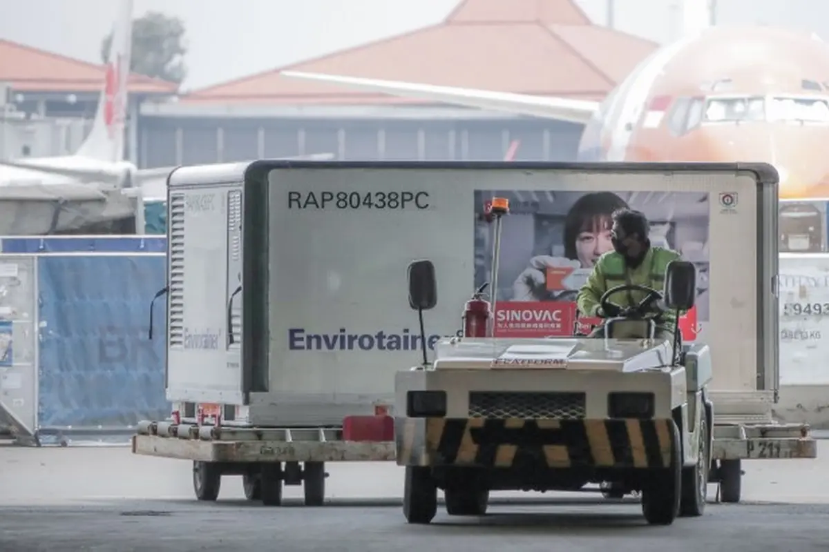 Bahan Baku (Bulk) Vaksin COVID-19 Sinovac Tiba di Tanah Air