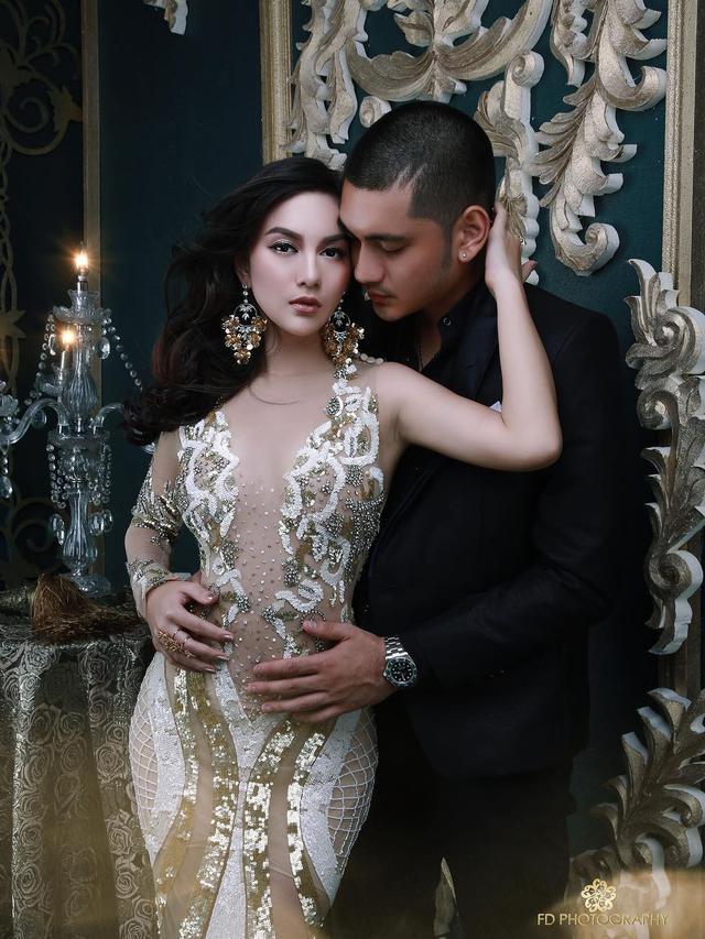 Pose Sensual Bareng Giorgino Abraham Irish Bella Dinilai Vulgar Showbiz Liputan6 Com