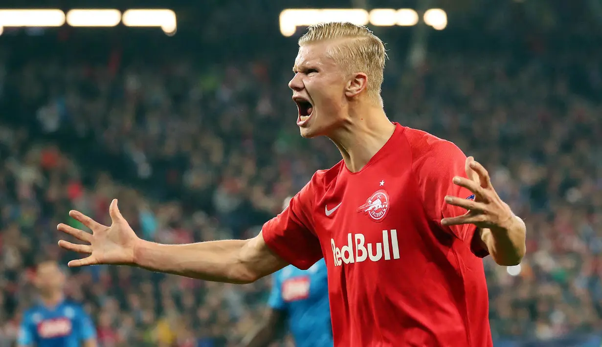 <p>Reaksi pemain RB Salzburg, Erling Haaland saat laga laga Grup E Liga Champions 2019/2020 melawan Napoli di Red Bull Arena, Austria, 23 Oktober 2019. Haaland tampil memukau pada Piala Dunia U-20 2019. Ia menjadi pencetak gol terbanyak pada ajang tersebut dengan melesatkan 9 gol. Sayang, kesuksesannya tak berbanding lurus dengan Timnas Norwegia yang gagal mentas dari fase grup. (AFP/APA/Krugfoto)</p>