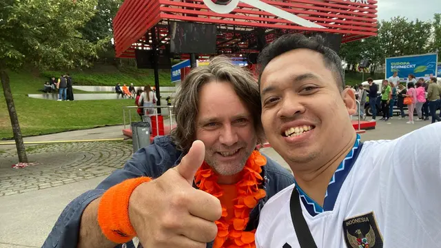 Bola.com dengan penggemar Timnas Belanda