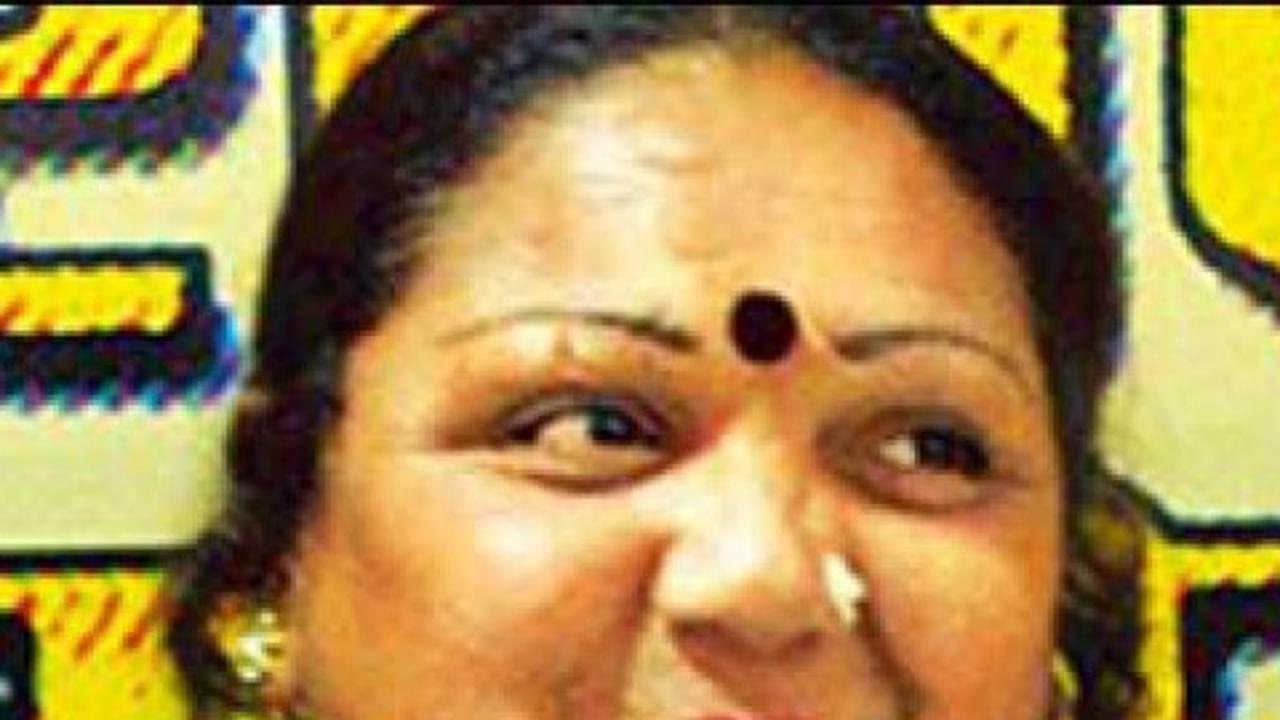 Shabnam Mausi