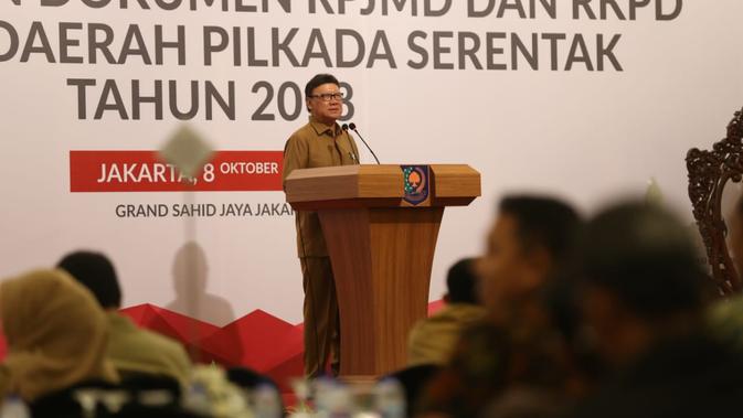 Menteri Dalam Negeri (Mendagri) Tjahjo Kumolo menekankan pentingnya penerapan E-Planning dalam Penyusunan Dokumen RPJMD dan RKPD bagi 171 Daerah Hasil Pilkada Serentak Tahun 2018
