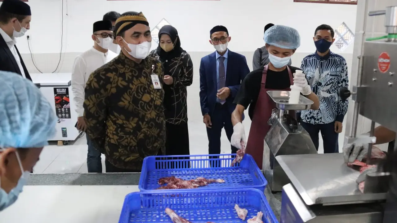 Wakil Gubernur Jawa tengah Taj Yasin Maimoen