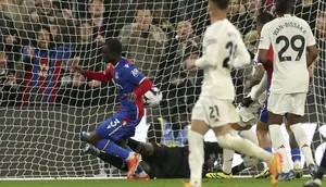Manchester United Pertimbangkan Bek Crystal Palace Ini untuk Bursa Transfer Januari 2027