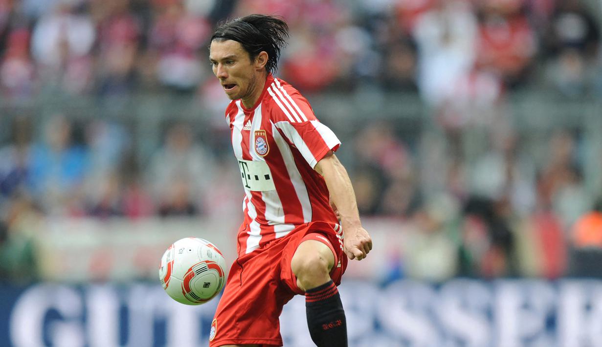 Danijel Pranjic. Gelandang ini didatangkan Bayern Munchen dari Heerenveen pada awal musim 2009/2010. Hanya bertahan 3 musim dengan penampilan sebanyak 81 laga di semua ajang dan mencetak 1 gol. Saat ini bermain di klub divisi II Siprus, Omonia Psevda. (AFP/Christof Stache)