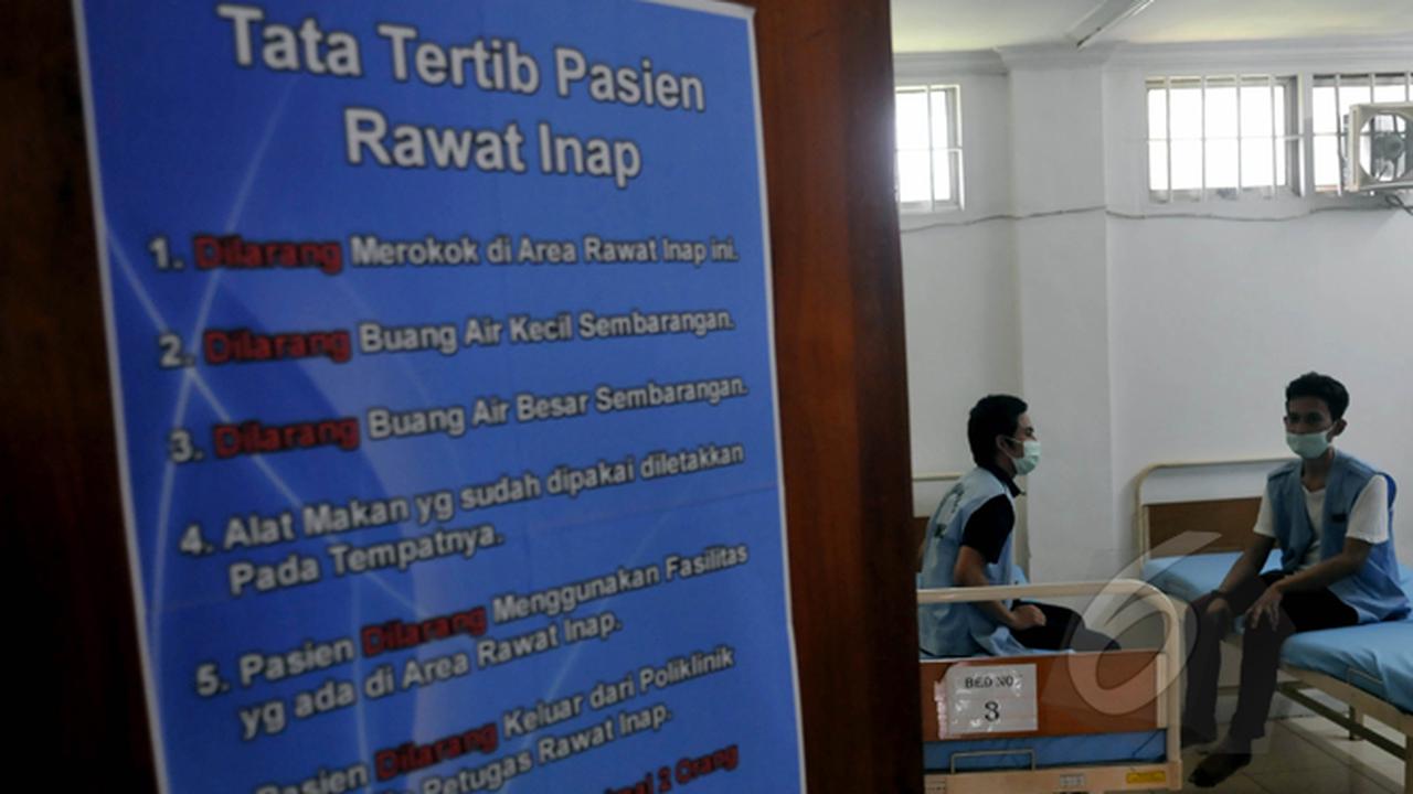 Warga Binaan Melakukan Pemeriksaan Tuberkulosis di LP Cipinang