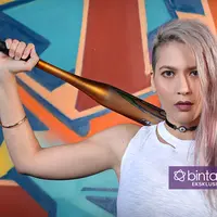 (Fotografer: Adrian Putra, Wardrobe by @apparelafterdark, Make up & hair do by @indahapsari.mua, Styled by Indah Wulansari, DI: Muhammad Iqbal Nurfajri/Bintang.com)