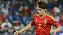 <p>Dianggap sebagai salah satu gelandang terbaik di generasinya, karier Silva dipenuhi oleh trofi baik di tingkat klub dan internasional bersama Timnas Spanyol. (DAMIEN MEYER/AFP)</p>