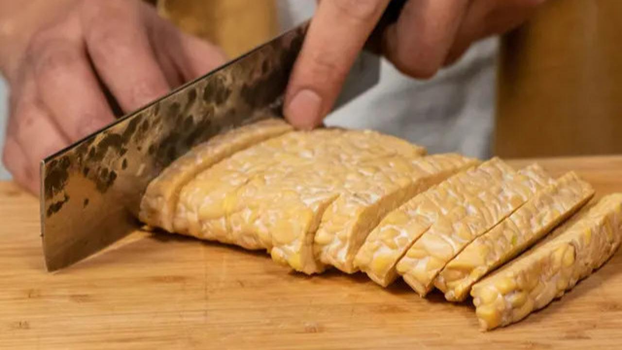 Resep Tumis Kangkung Tempe Ulek untuk Jadi Menu Bekal Sat Set