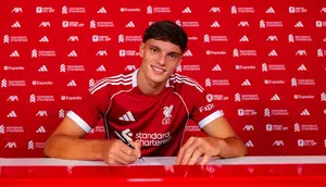 Juventus Incar Bek Liverpool Ini di Tahun 2027