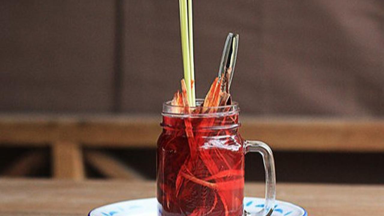 Resep Takjil Manis dan Hangat: Wedang Uwuh Khas Yogyakarta