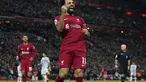 Penyerang Liverpool Mohamed Salah berselebrasi setelah mencetak gol kedua timnya ke gawang Wolverhampton Wanderers pada laga tunda Liga Inggris pekan ke-7 di Anfield, Rabu (2/3/2023) dini hari WIB. Liverpool membungkam Wolverhampton Wanderers dengan skor 2-0. (Peter Byrne/PA via AP)