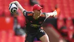 Dalam perjalanannya, Manchester United memang lebih banyak mengandalkan kiper-kiper asing untuk dijadikan kiper utama di Liga Inggris. Beberapa kiper asli Inggris kebanyakan hanya menjadi pemain pelapis bahkan cadangan abadi dalam skuad mereka. Seperti 5 kiper Inggris terakhir berikut yang nyatanya harus kalah bersaing dengan para kiper asing andalan MU. (AFP/Pool/Stu Forster)