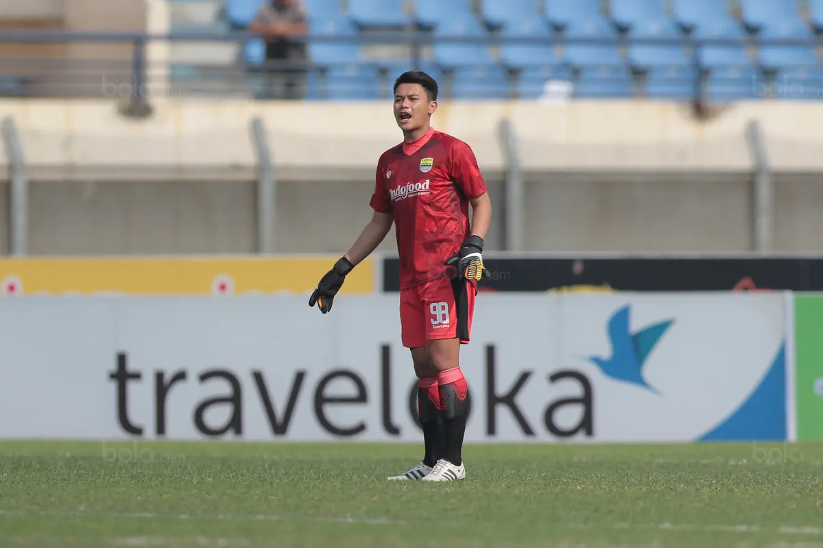 Ade Candra Sena