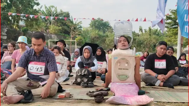 Antusias Warga Ikut Lomba Melamun Sore Hari