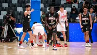 Pemain Indonesia Patriots, Dame Diagne melakukan selebrasi setelah mencetak poin pada laga Indonesia International Basketball Invitational di Indonesia Arena, Senayan, Jakarta, Rabu (02/08/2023). (Bola.com/Bagaskara Lazuardi)