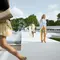 Tren Alas Kaki dari Runway Paris Fashion Week 2027, Mutiara hingga Heels Berbentuk Ular