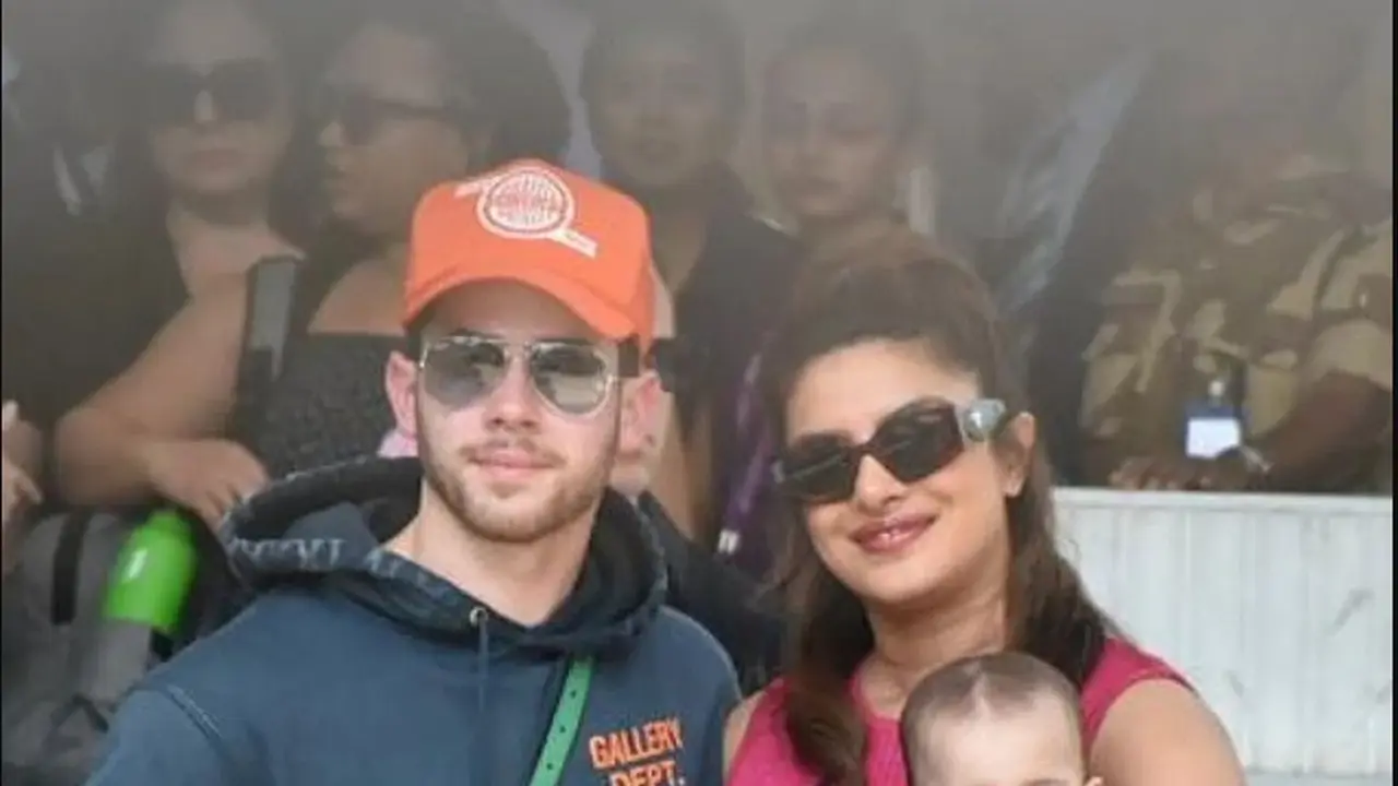 Potret Priyanka Chopra, Nick Jonas dan putri mereka Malti saat berada di India. (Foto: Instagram/viralbhayani)