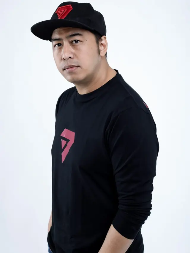 Pandji Pragiwaksono