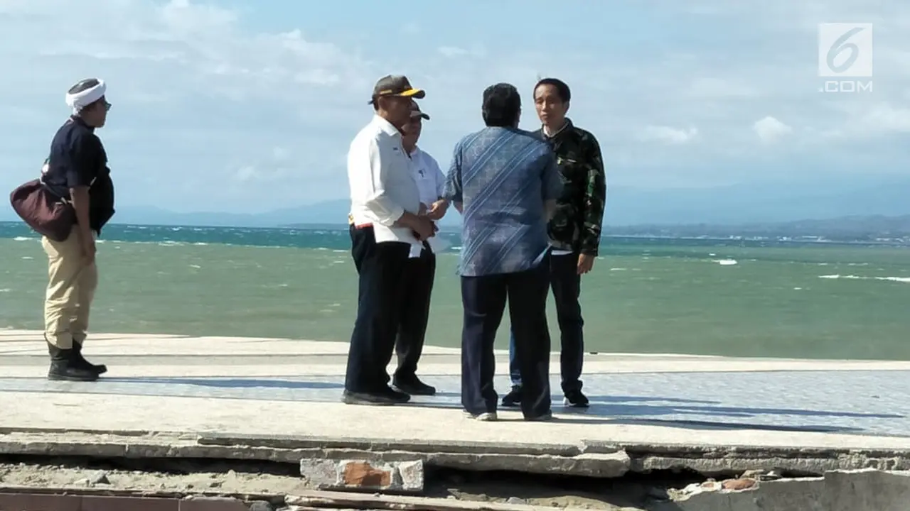 Presiden Jokowi Tinjau Kondisi Palu