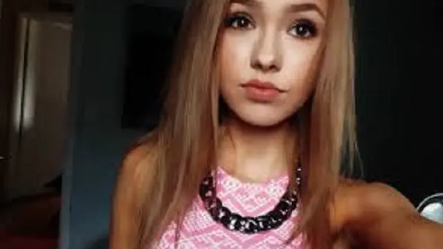 Courtney Walker (Situs Pemutar Video/cjwalker735)