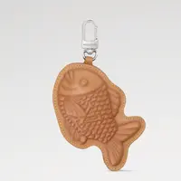 Intip bag charm ikan dari Louis Vuitton (Louis Vuitton)