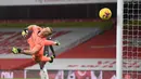 6. Bernd Leno (Arsenal). Kiper asal Jerman berusia 28 tahun ini telah membuat 8 kali clean sheets dalam 22 penampilannya selama 1962 menit. (AFP/Shaun Botterill/Pool)