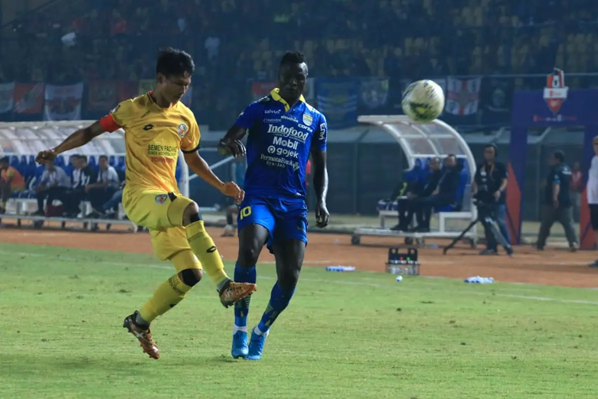 Persib Bandung vs Semen Padang