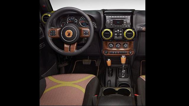 Jeep Wrangler Super 8