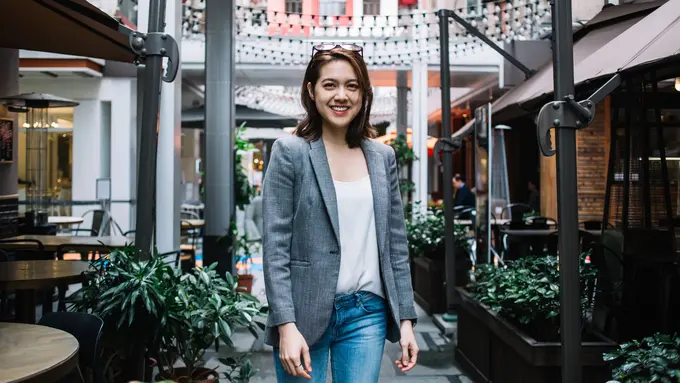 wanita juli hampir 40 tahun