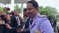 Bupati Trenggalek Gus Ipin Hadiri Pelantikan Kepala Daerah Pakai Tongkat Kruk
