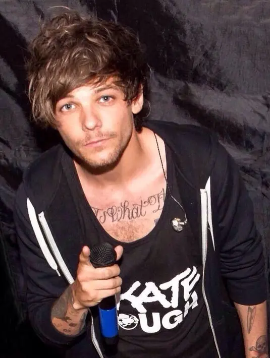 Sang ayah sendiri ingin kembali berhubungan dengan Louis usai putusnya hubungan mereka sekarang ini. (instagram/louist91)