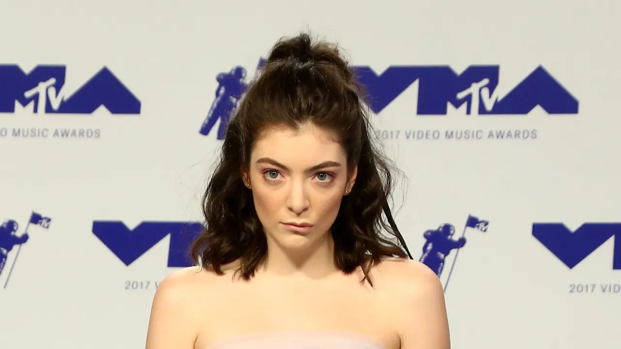 [Bintang] Lorde