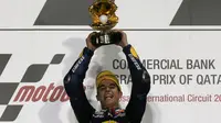 Luis Salom saat menjadi runner up seri di Qatar. (KARIM JAAFAR / AL-WATAN - DOHA / AFP)