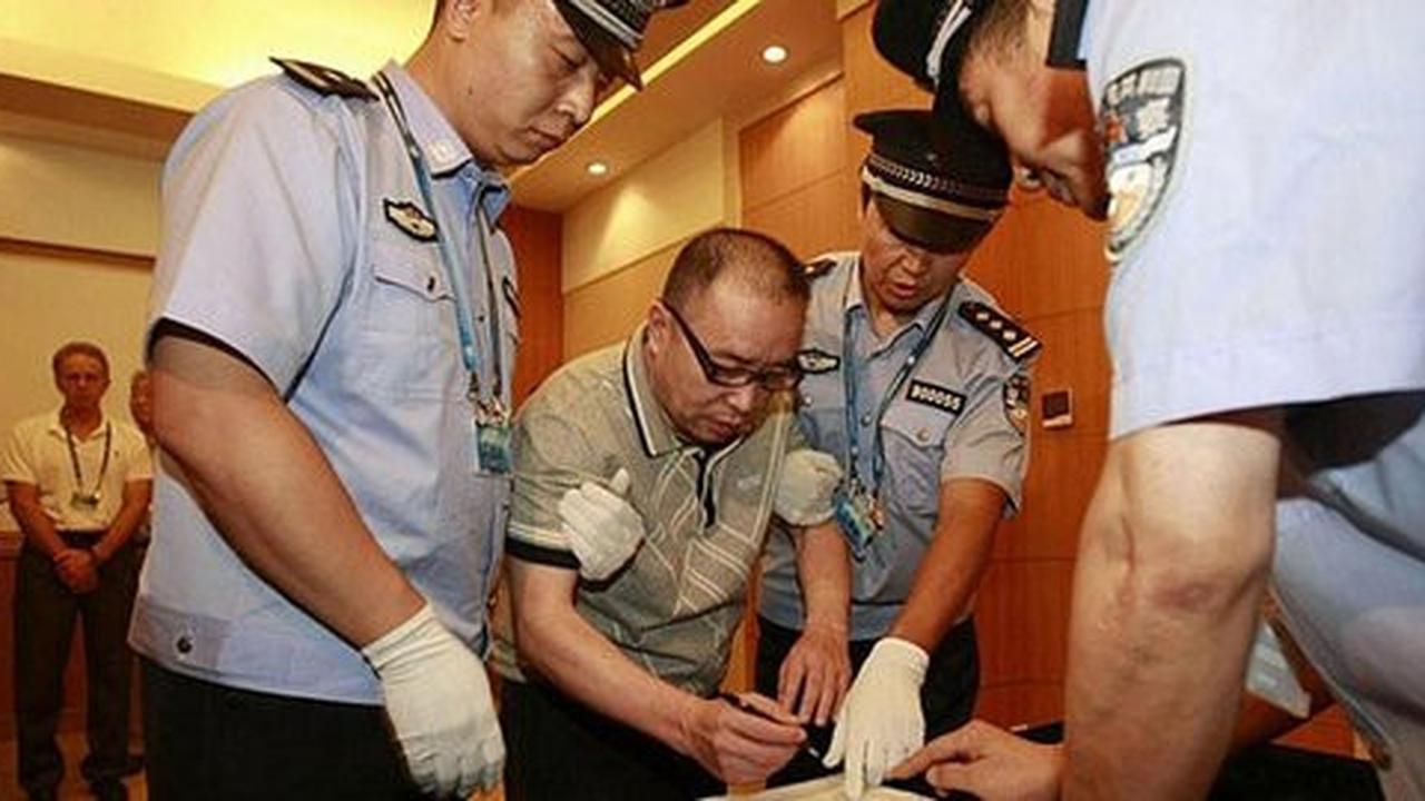 Pejabat punya barang mewah berlebihan disikat