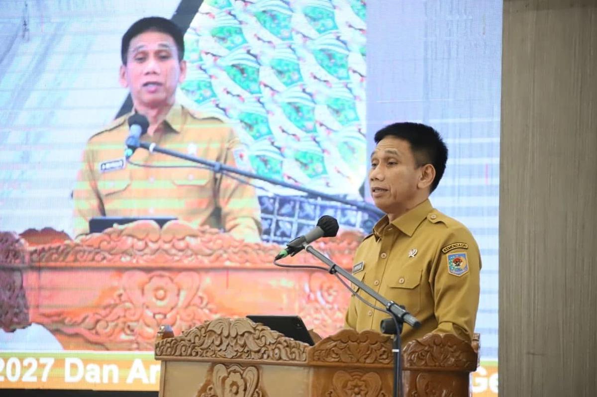 Wamendagri Akhmad Wiyagus saat menghadiri Musrenbang Rencana Kerja Pemerintah Daerah (RKPD) Kabupaten Garut