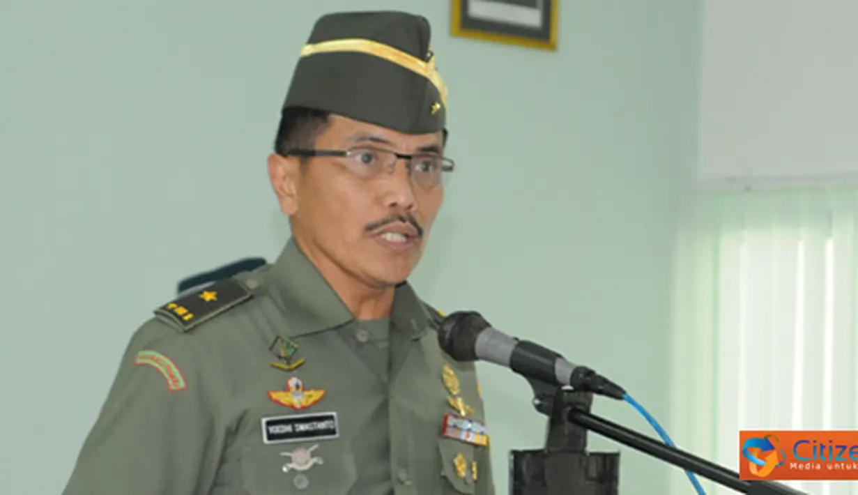 Citizen6, Surabaya: Suskibi yang iikuti 28 personil perwira bintara dan PNS gabungan TNI AD, AL dan AU wilayah Jawa Timur,  dibuka langsung oleh Kapusdiklat Bahasa Kemhan Brigjen TNI Yoedhi Swastanto. (Pengirim: Kobangdikal).
