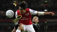 Arsenal sebagai tim besar di Liga Inggris pernah diperkuat beberapa pemain dari Asia. Mereka didatangkan bukan hanya sebagai pelengkap kebutuhan tim, namun juga sebagai ajang meraup pasar Asia yang dibutuhkan untuk mendongkrak popularitas klub di kawasan Asia yang memiliki keunggulan dari sisi populasi. Berikut 6 pemain di antaranya. (AFP/Ian Kington)