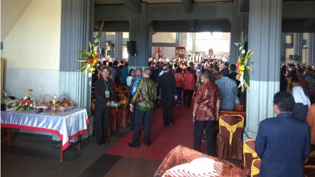 Polemik Pelaksanaan Misa Penahbisan Uskup Di Ruteng Ntt Regional 5739