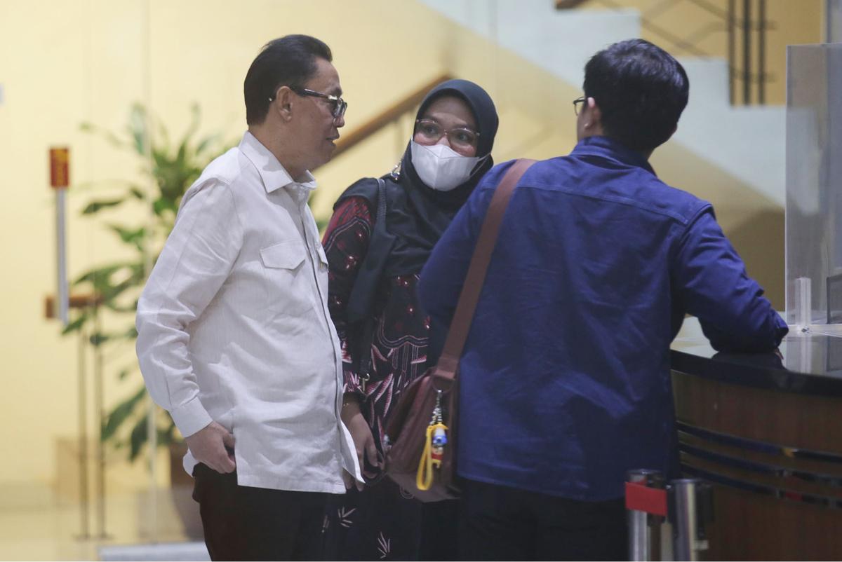 FOTO:  Eks Anggota BPK Ahmadi Noor Supit Diperiksa KPK Terkait Dugaan Korupsi Iklan Bank BJB
