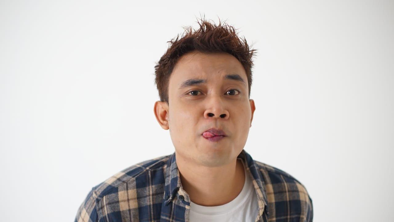 Guntur Wibowo Vokalis Close To Breathe Keluarkan EP Birahi: Sentilan terhadap Realita Asmara Remaja dan Sosial Media