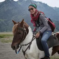 Prisia Nasution ternyata lebih suka olahraga yang bisa memacu adrenalin. Beberapa olahraga tersebut bisa diidentikan sebagai olahraga yang keras atau memiliki resiko cedera lebih besar. (instagram/itsprisia)