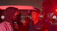 Potret Zaskia Adya Mecca Jadi Relawan Medis Aksi Demo di Jakarta (Sumber: IG @zaskiadyamecca)