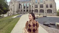 Prilly Latuconsina Jalan-Jalan di Kampus Omara Esteghlal, Napak Tilas ke St.Olaf Minnesota